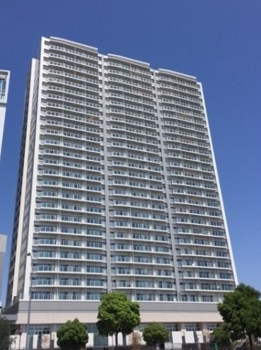 Blue Harbor Tower Minatomirai Building