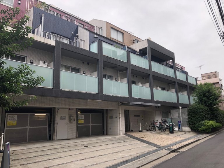 Residence Shirokane Colore Building