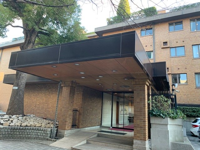 Azabu Terrace Apartments Entrance