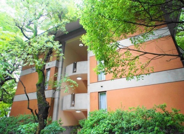Ichibanchi House Building