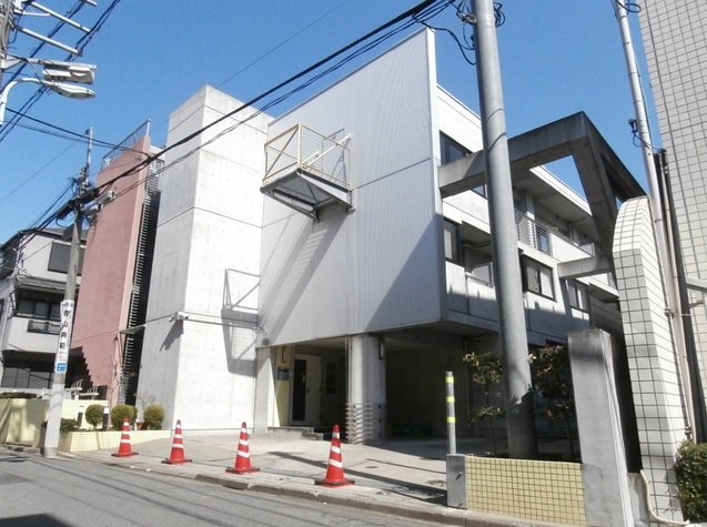 Re Mode Minamiaoyama building