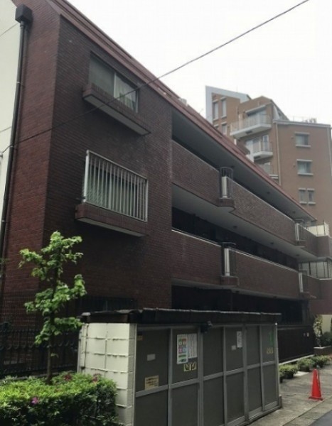 Takanawa Green Heights building