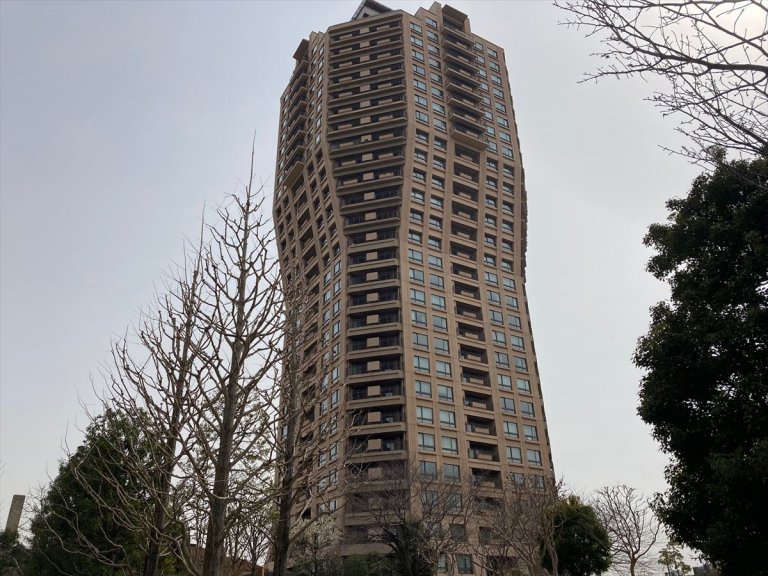 Motoazabu Hills Forest Tower building