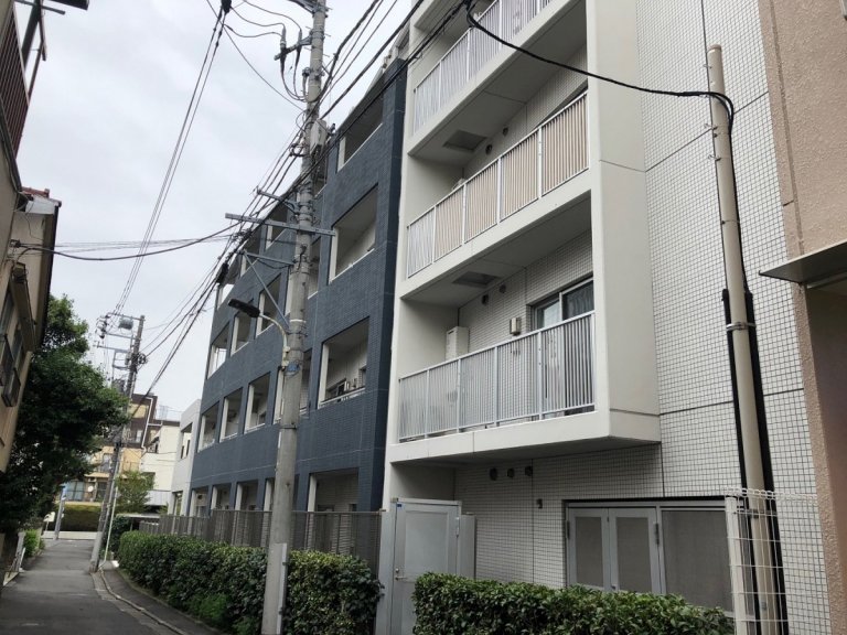 Apartments Shirokane Sankozaka building